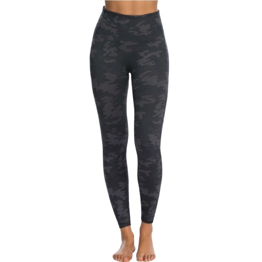SPANX Look At Me Now Leggings Black Camo